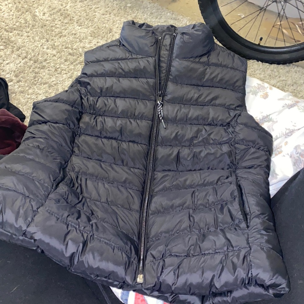 Gap vest